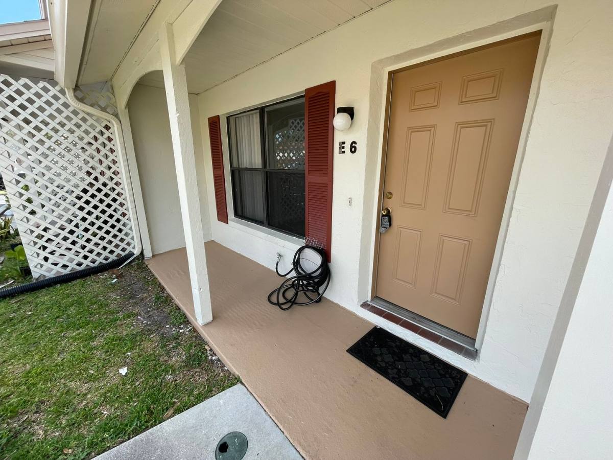 Townhouse for rent at 980 Canal View Blvd, Port Orange, FL 32129