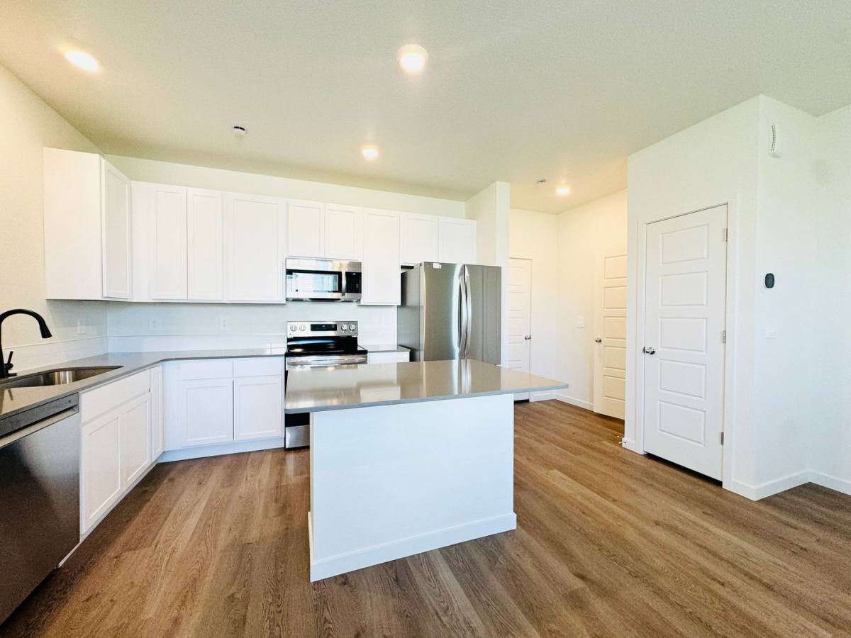Townhouse for rent at 478 Condor Way, Johnstown, CO 80534