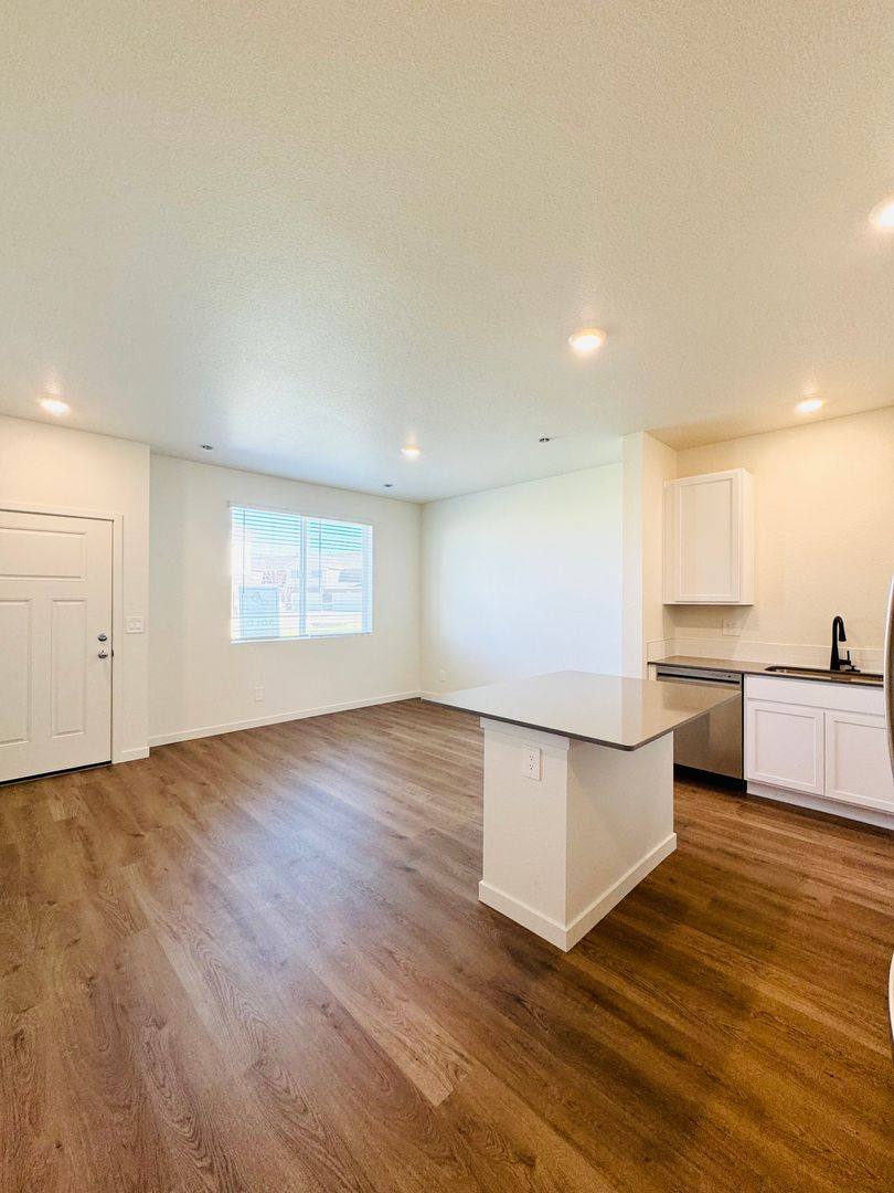 Townhouse for rent at 478 Condor Way, Johnstown, CO 80534