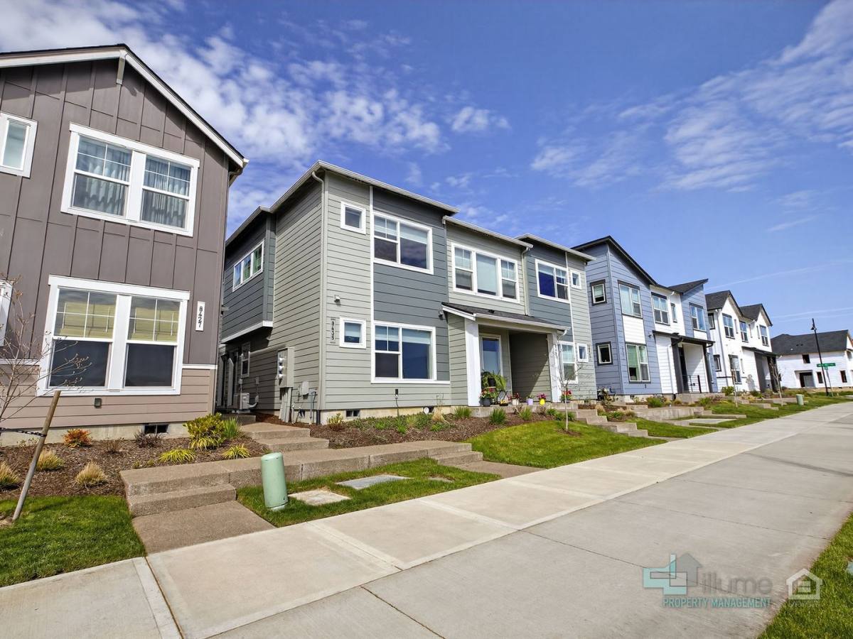 House for rent at 8435 SE Kinnaman St, Hillsboro, OR 97123