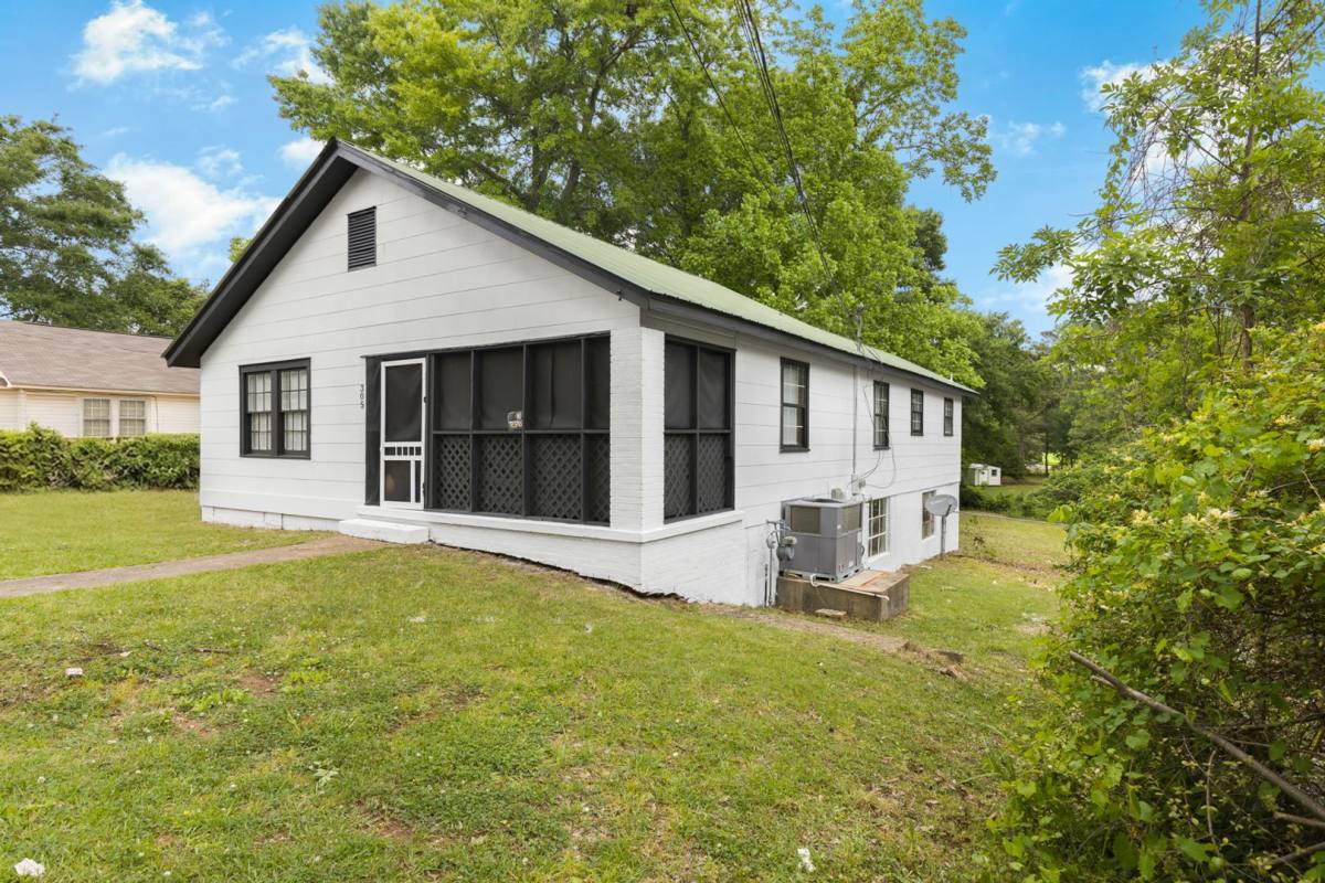 House for rent at 305 N 16th St, Opelika, AL 36801