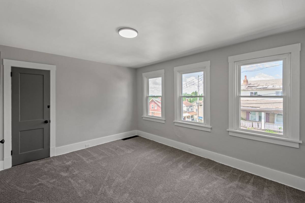 House for rent at 109 W Cherryhill, Pittsburgh, PA 15210