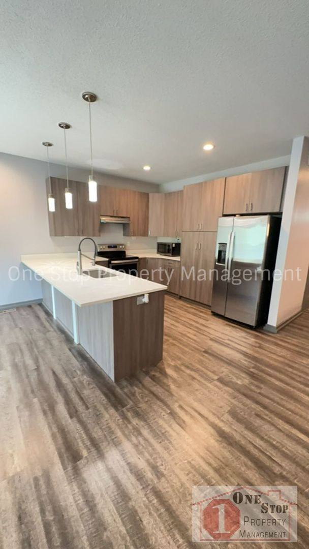 Townhouse for rent at 1232 NW 77th St, Kansas City, MO 64118