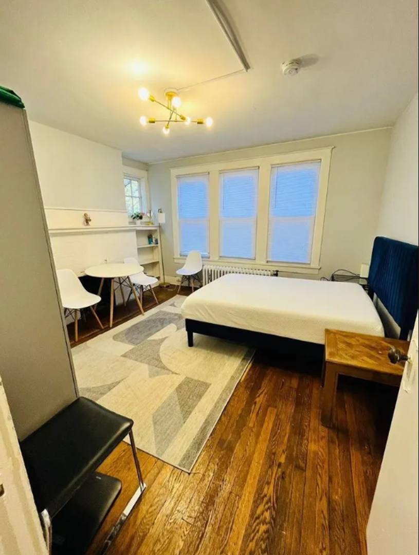 Apartment for rent at 709 W Nevada St, Urbana, IL 61801