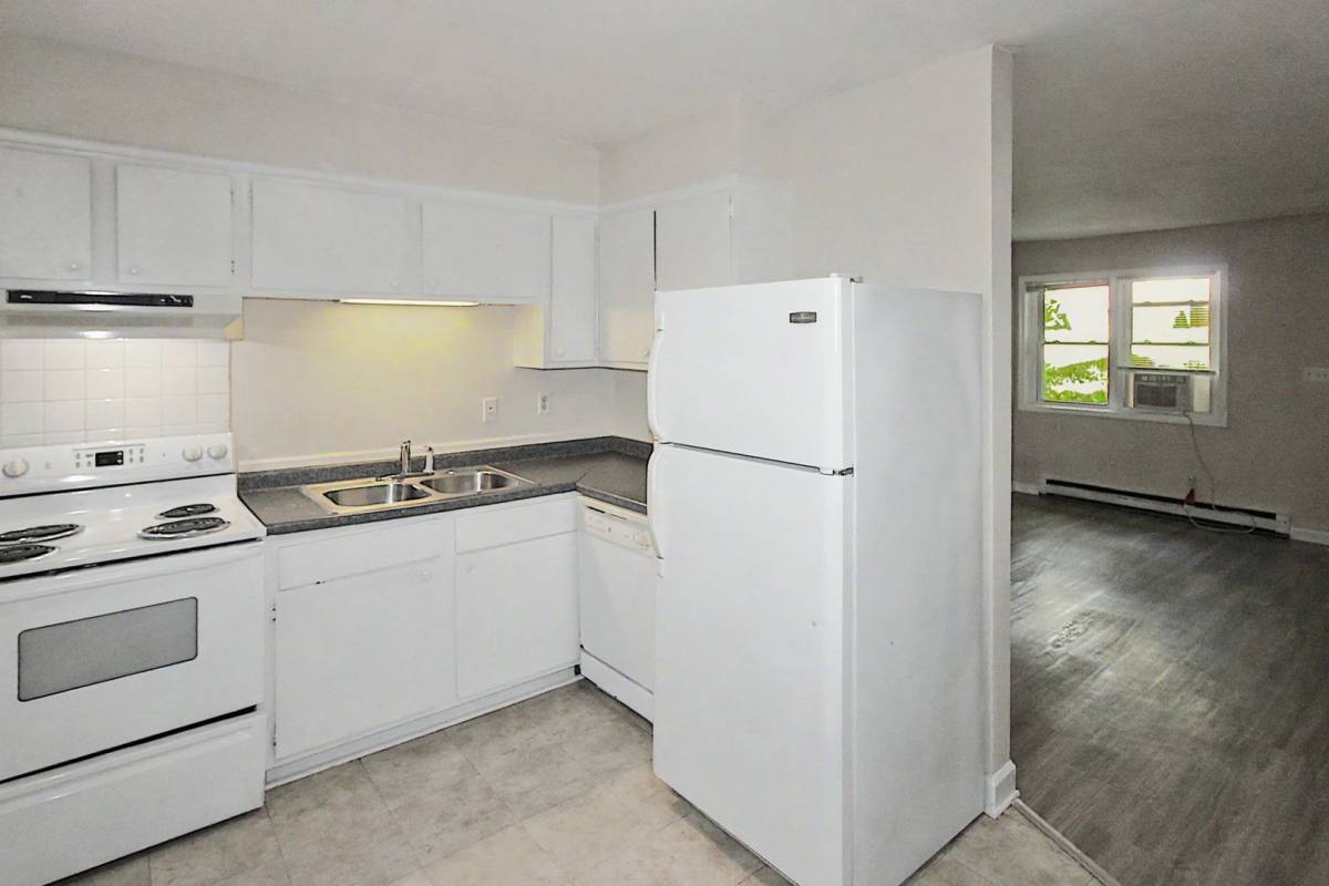 Apartment for rent at 2535 Vail Ave, Charlotte, NC 28207