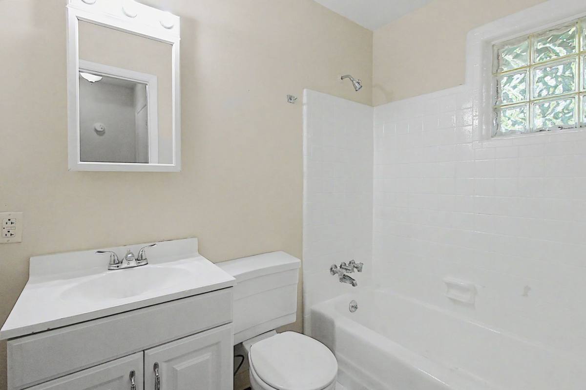 Apartment for rent at 2535 Vail Ave, Charlotte, NC 28207