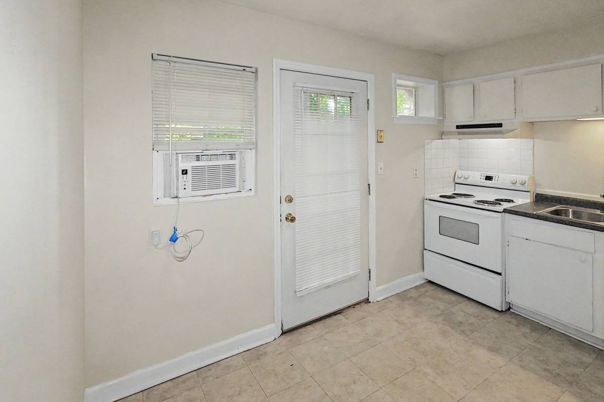 Apartment for rent at 2535 Vail Ave, Charlotte, NC 28207