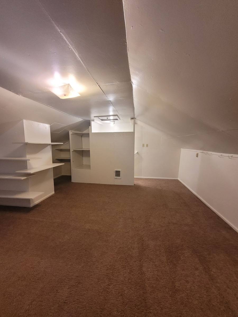 1131 W 8th, Eugene, OR 97402