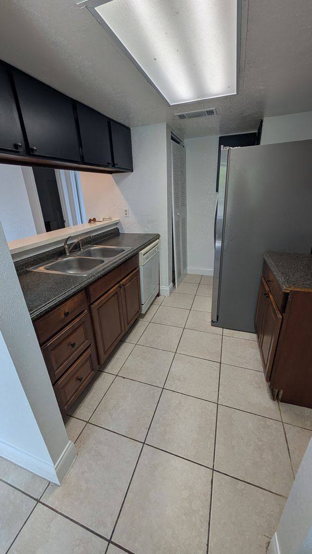 Condo for rent at 4028 Billingsgate Rd, Orlando, FL 32839