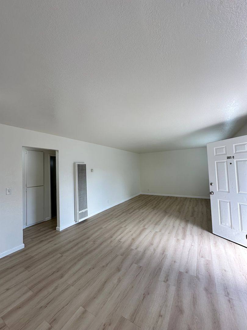 Apartment for rent at 590 Stoney Court, Gilroy, CA 95020