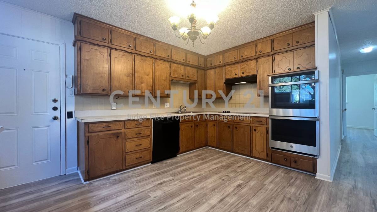 House for rent at 5429 Farnsworth Ave, Fort Worth, TX 76107