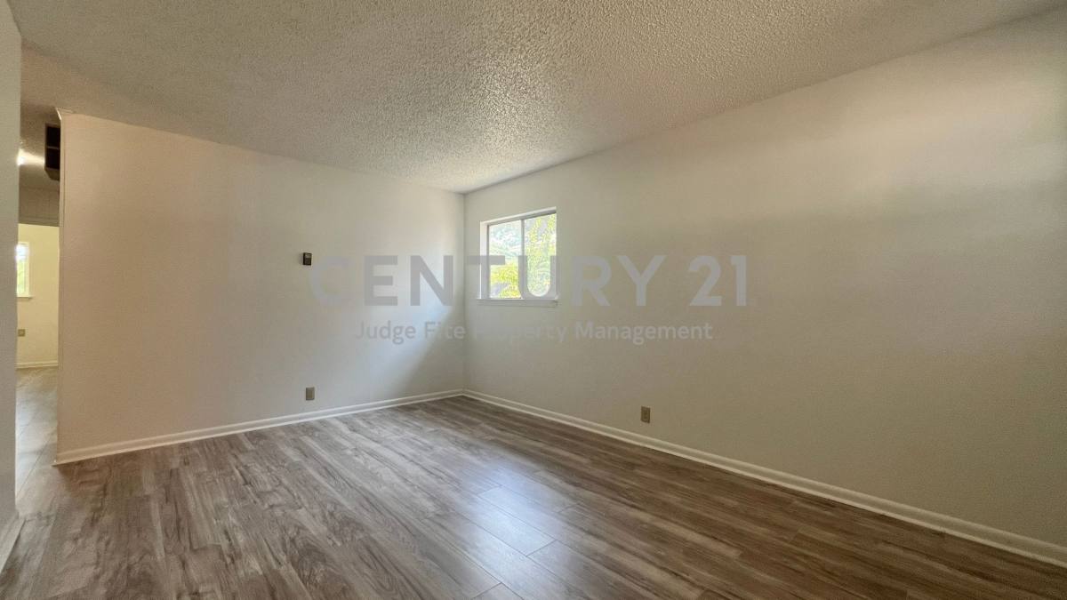 House for rent at 5429 Farnsworth Ave, Fort Worth, TX 76107