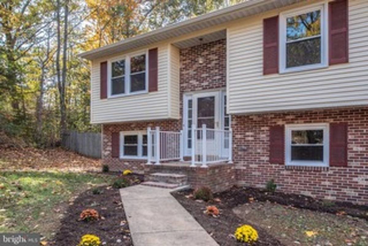 House for rent at 1013 Eastern View Dr, Fredericksburg, VA 22405