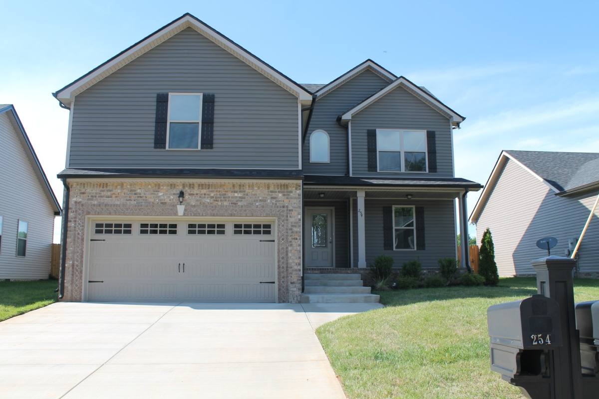 House for rent at 254 Azalea Dr, Oak Grove, KY 42262