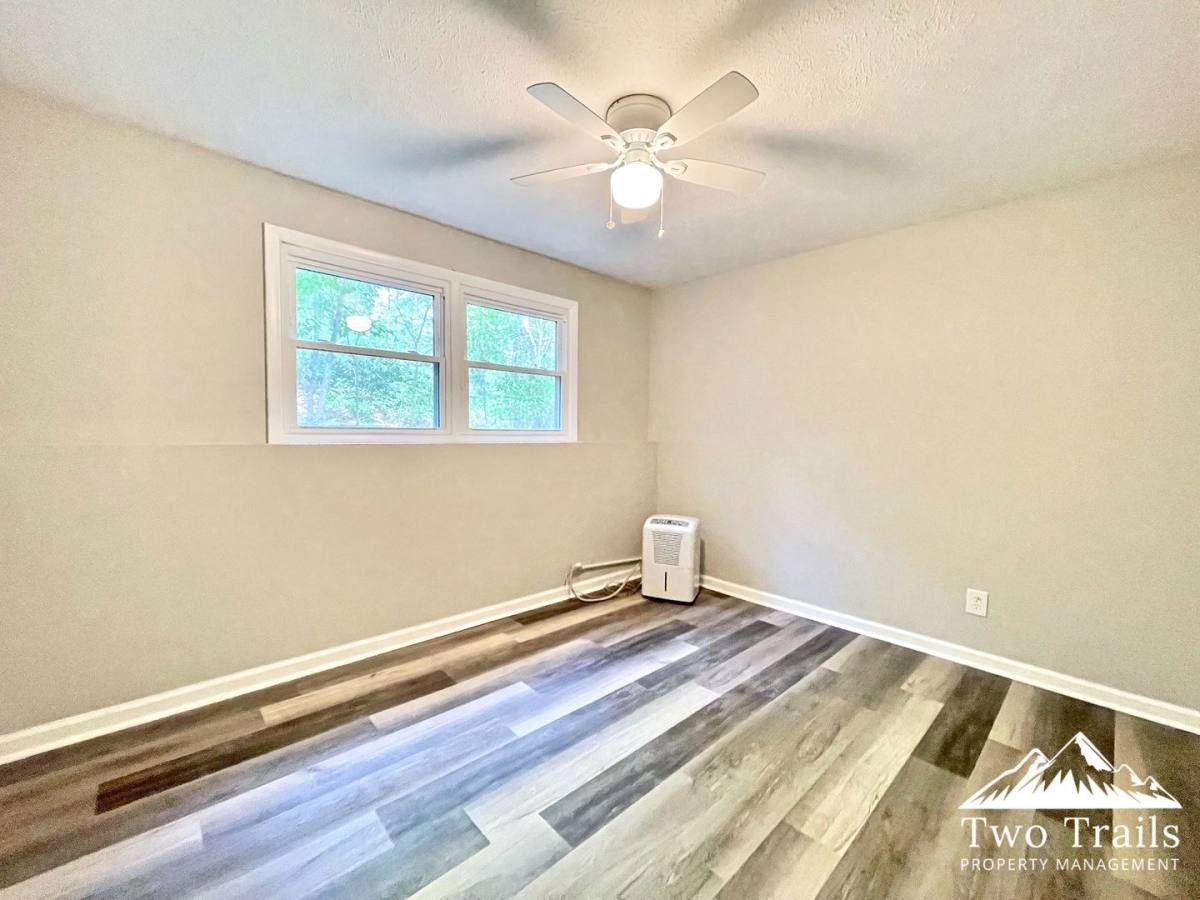 Apartment for rent at 555 Finley Cove Rd, Hendersonville, NC 28739