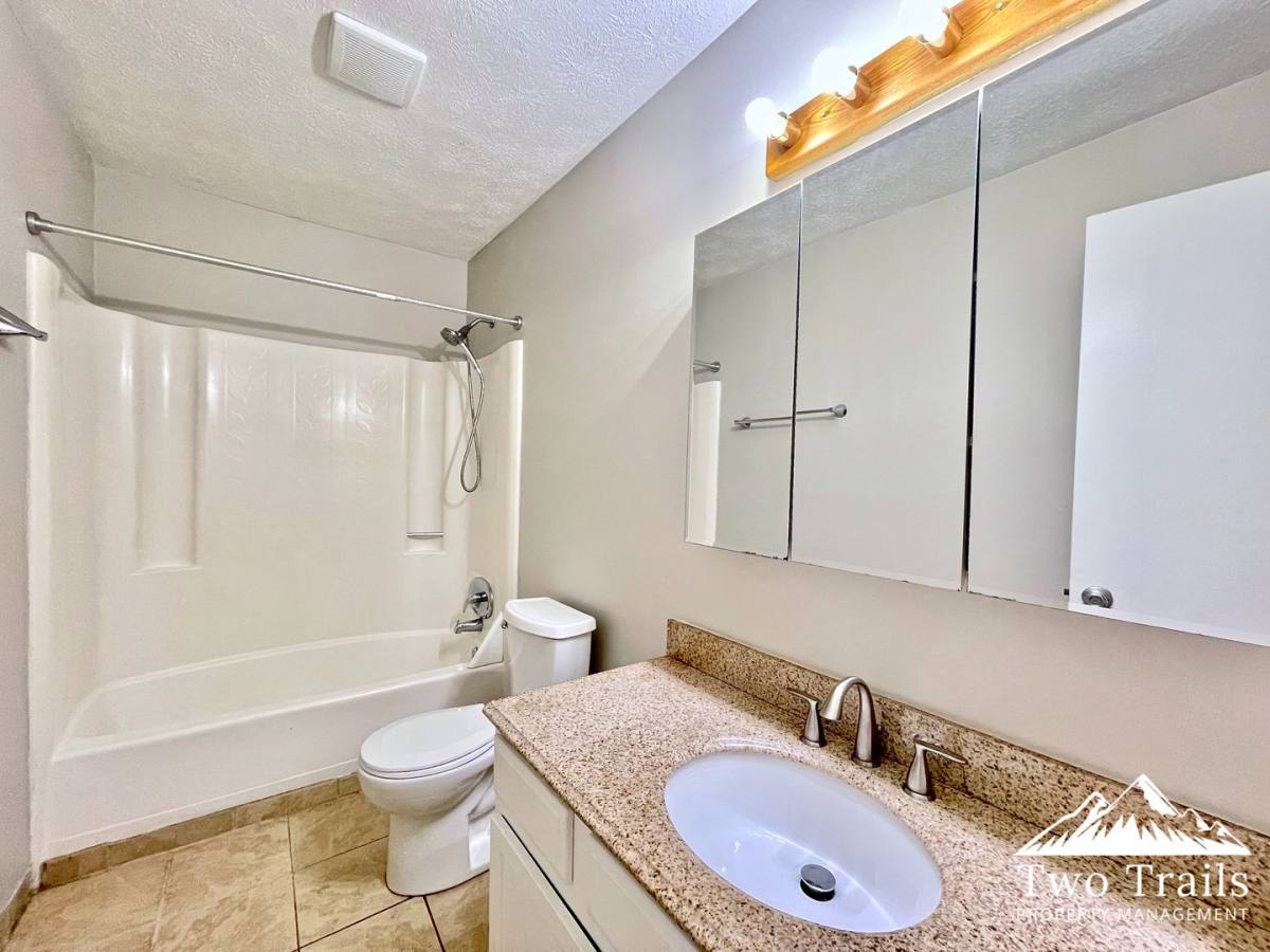 Apartment for rent at 555 Finley Cove Rd, Hendersonville, NC 28739