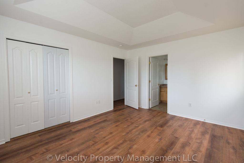 House for rent at 2505 NE 7th Lane, Redmond, OR 97756