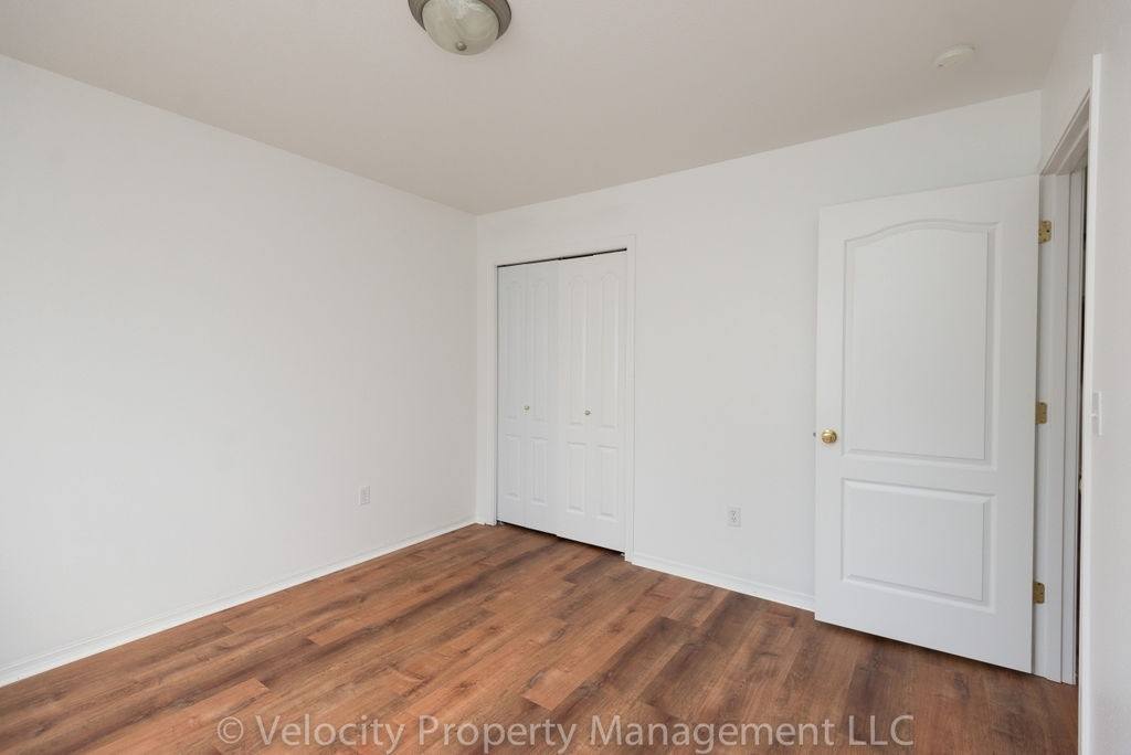 House for rent at 2505 NE 7th Lane, Redmond, OR 97756