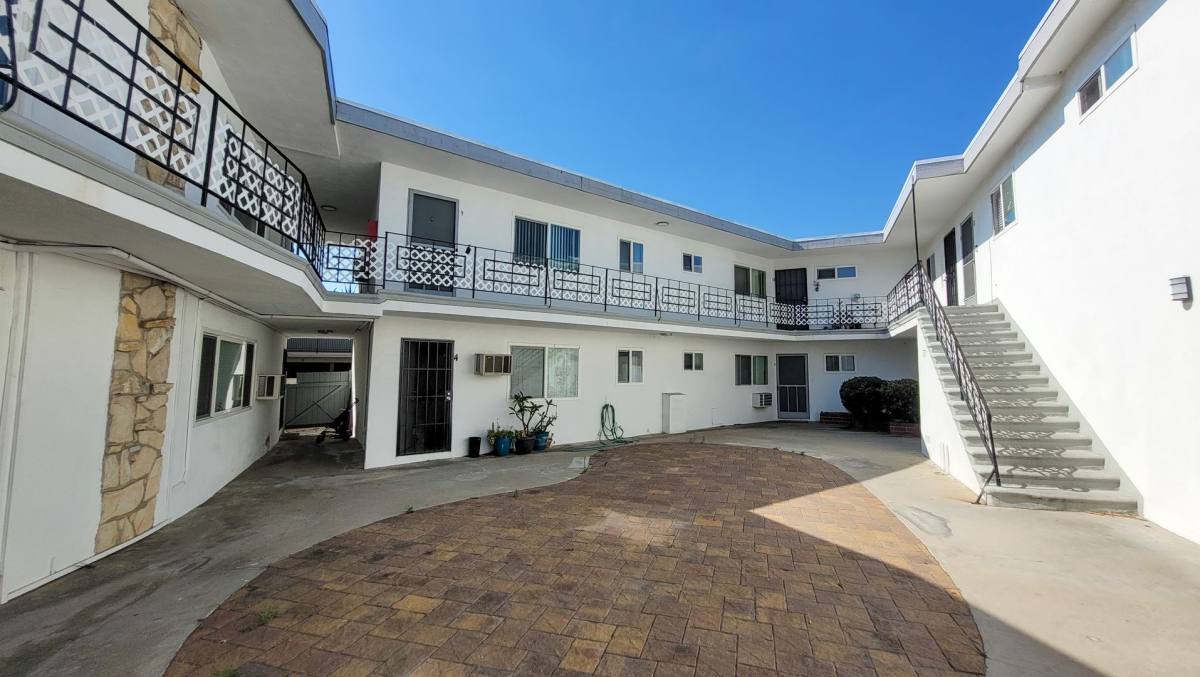 Apartment for rent at 11506 Obert Ave, Whittier, CA 90604