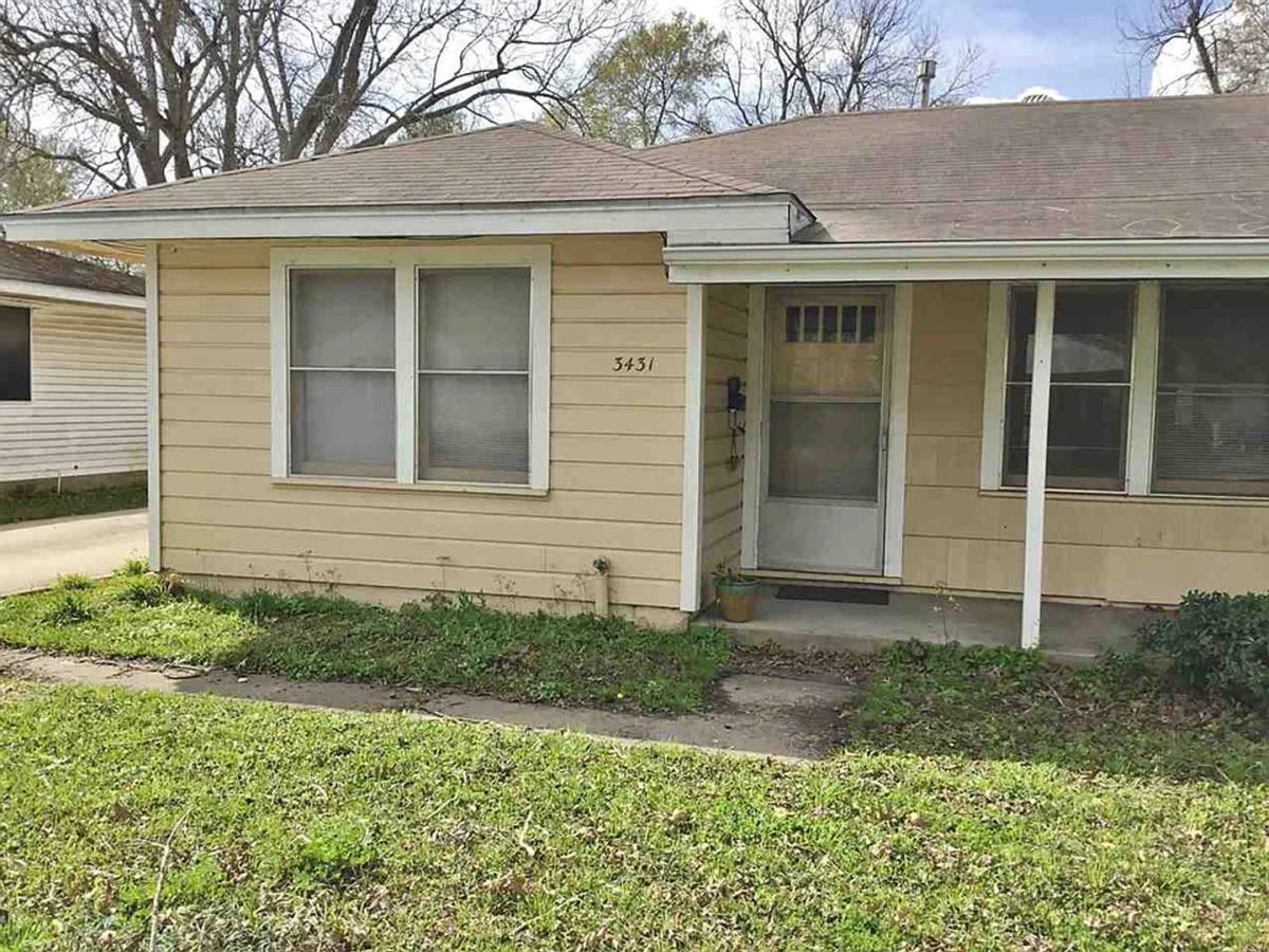 Apartment for rent at 3431 Canal Ave, Groves, TX 77619
