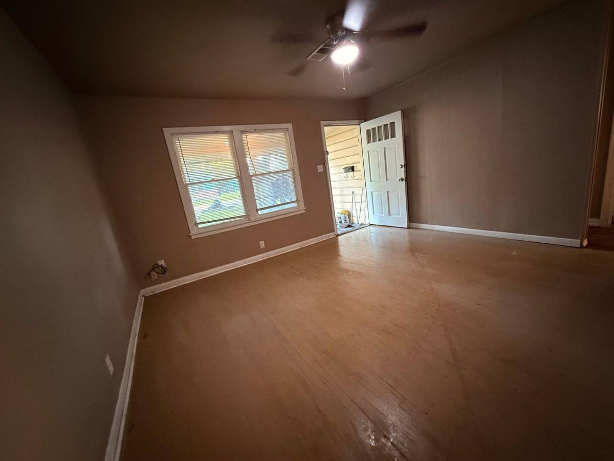 Apartment for rent at 3431 Canal Ave, Groves, TX 77619