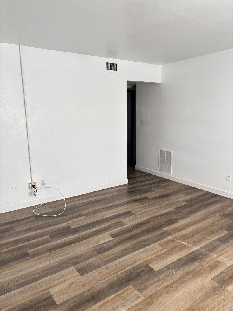 Apartment for rent at 104 N 27th St, Belleville, IL 62226