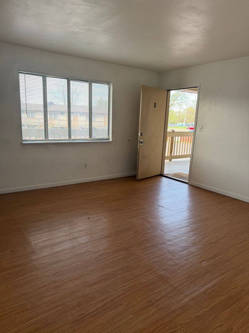 Apartment for rent at 104 N 27th St, Belleville, IL 62226