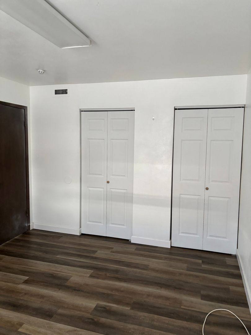 Apartment for rent at 104 N 27th St, Belleville, IL 62226