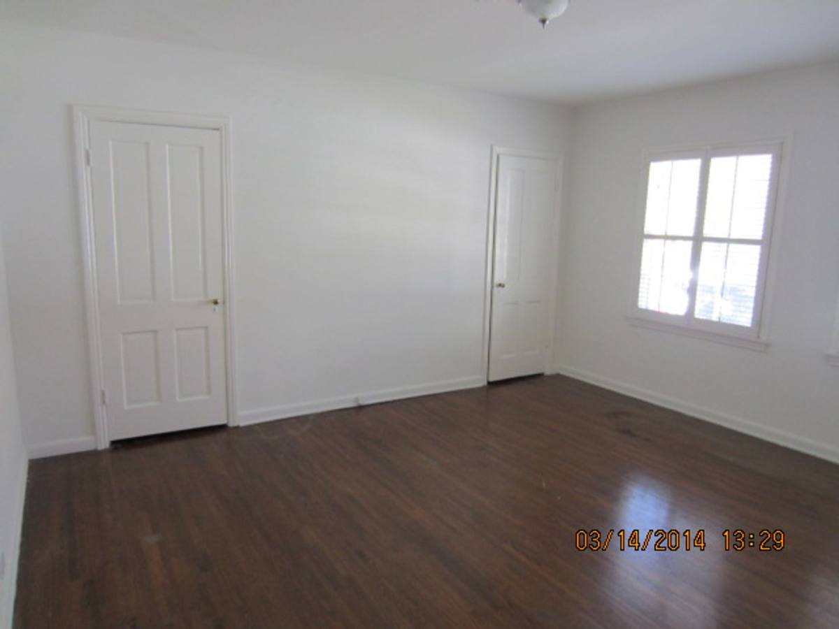 Apartment for rent at 1000-1004 Tiverton Ave 10844-52 Weyburn, Los Angeles, CA 90024