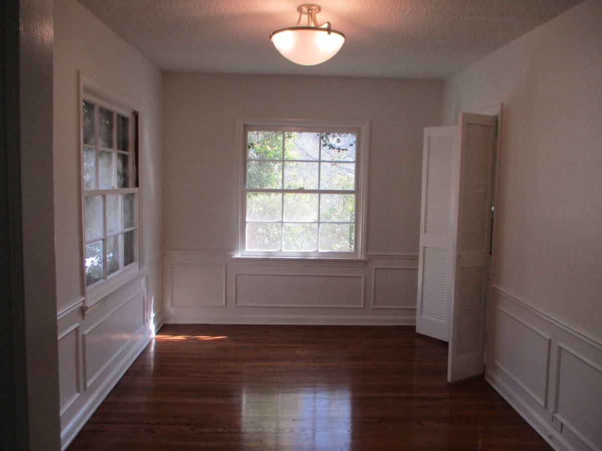 Apartment for rent at 1000-1004 Tiverton Ave 10844-52 Weyburn, Los Angeles, CA 90024