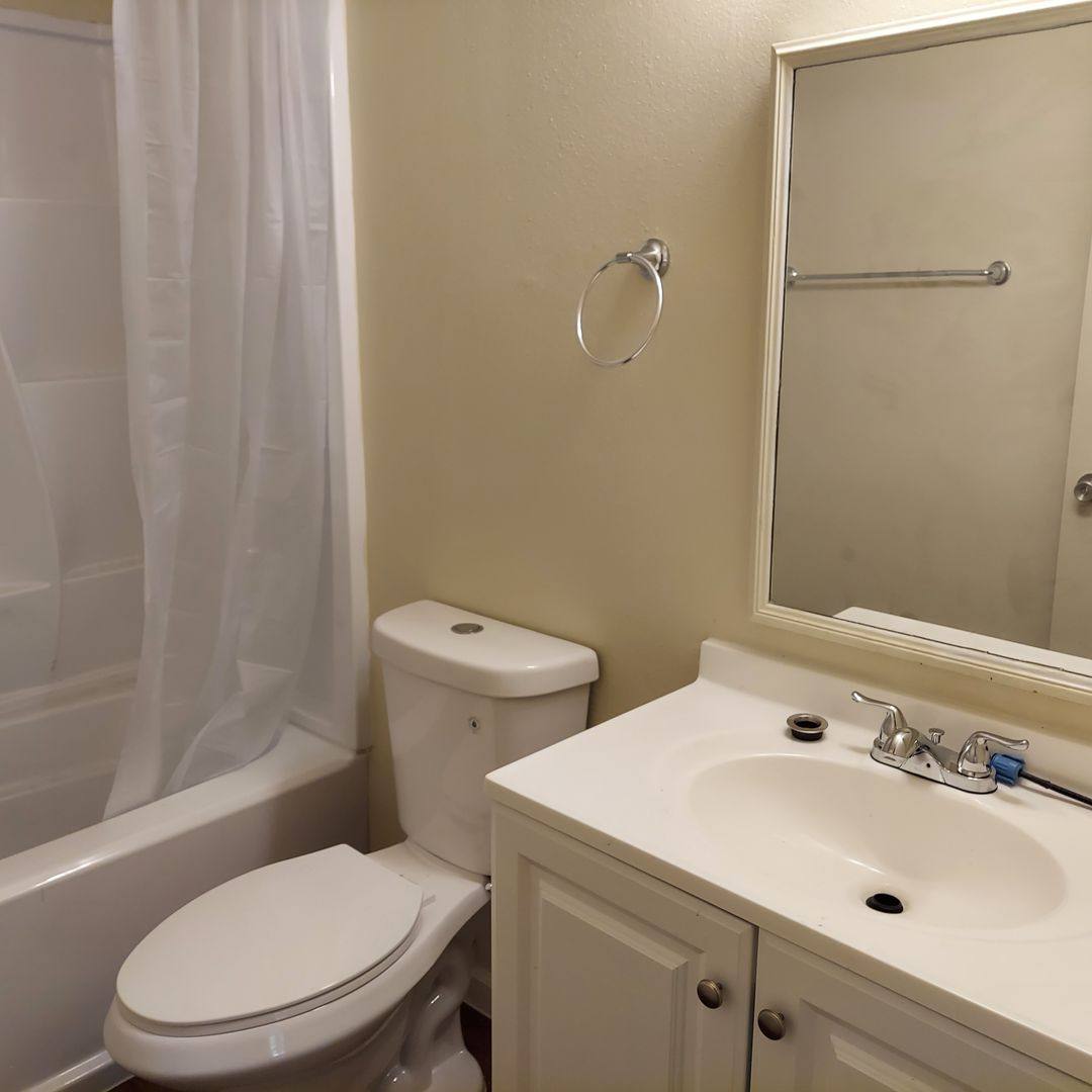 Condo for rent at 8883 Salmon Falls Dr, Sacramento, CA 95826