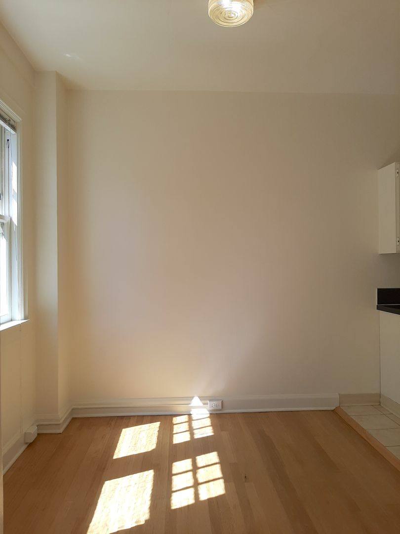 Apartment for rent at 2014 NW Glisan St, Portland, OR 97209