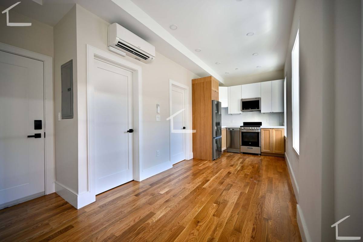 Apartment for rent at 15 Winchester St #8, Boston, MA 02116