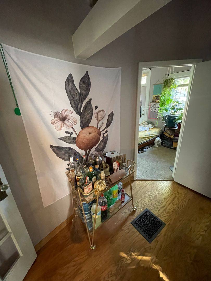 Apartment for rent at 156 S Lincoln St, Denver, CO 80209
