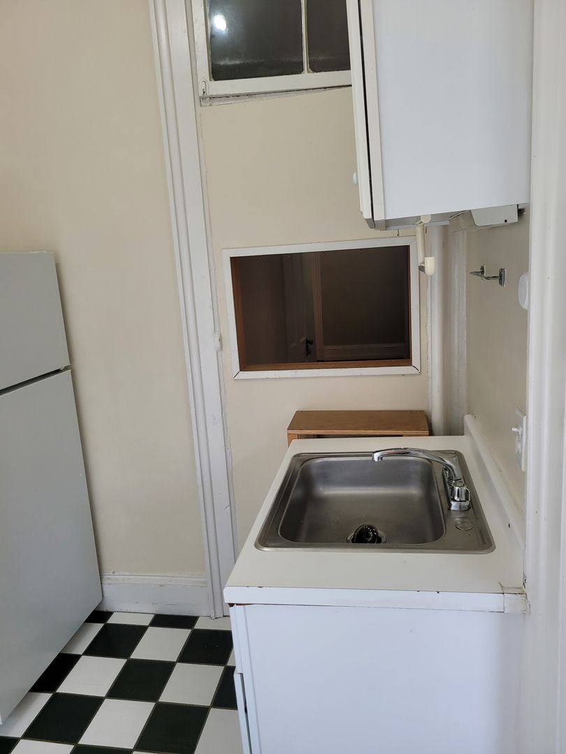 Apartment for rent at 706-08 E Juneau Ave, Milwaukee, WI 53202