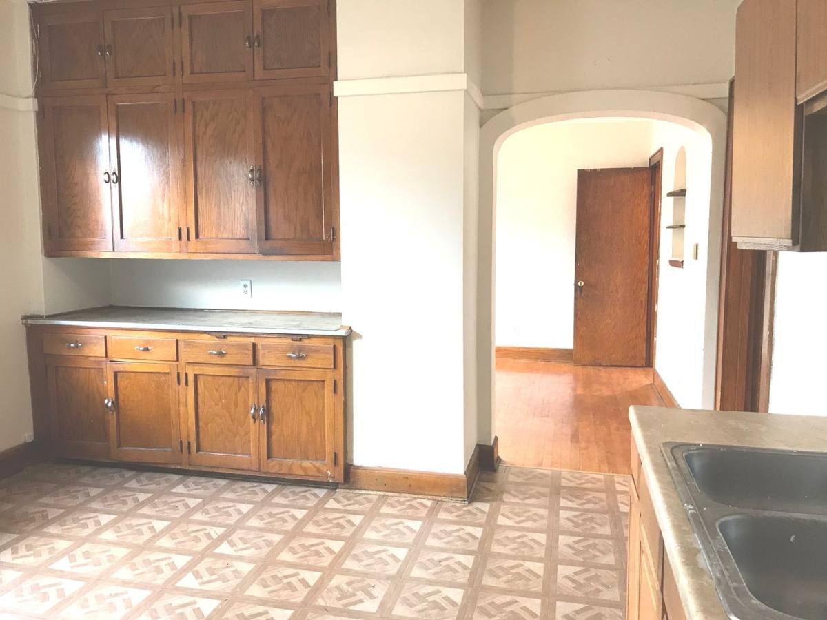 Apartment for rent at 421-425 W Washington St, Milwaukee, WI 53204