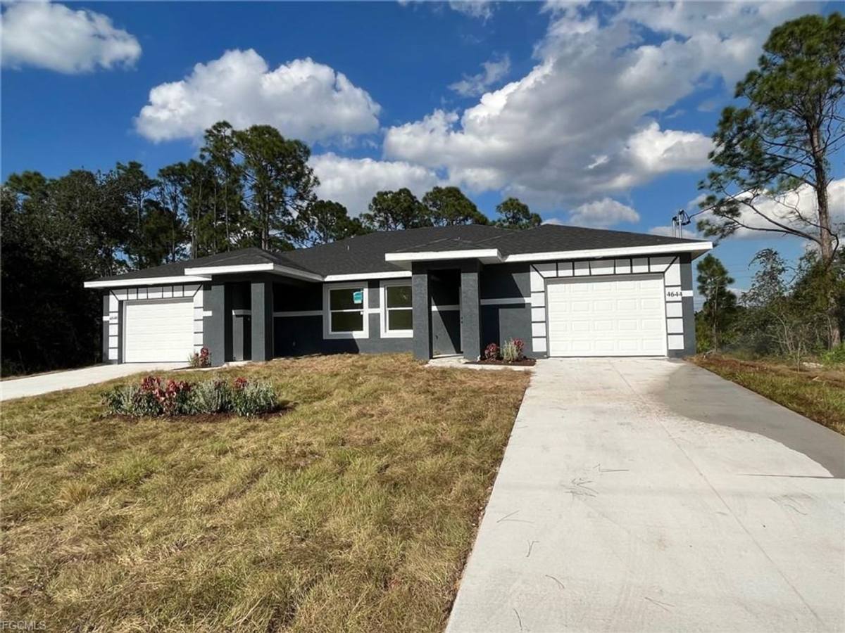 House for rent at 4646 24 St SW, Lehigh Acres, FL 33973
