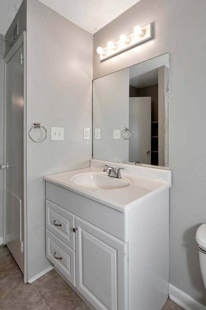 Apartment for rent at 1524 14th Ave S, Birmingham, AL 35205