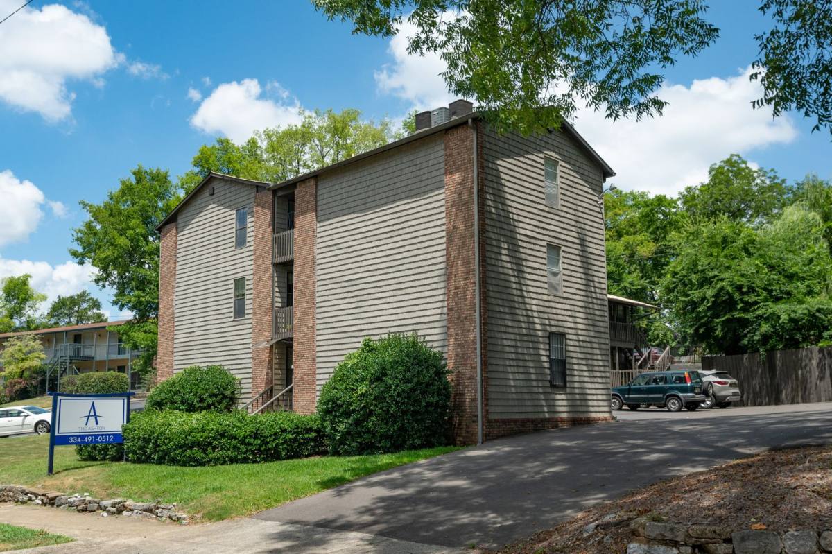 Apartment for rent at 1524 14th Ave S, Birmingham, AL 35205