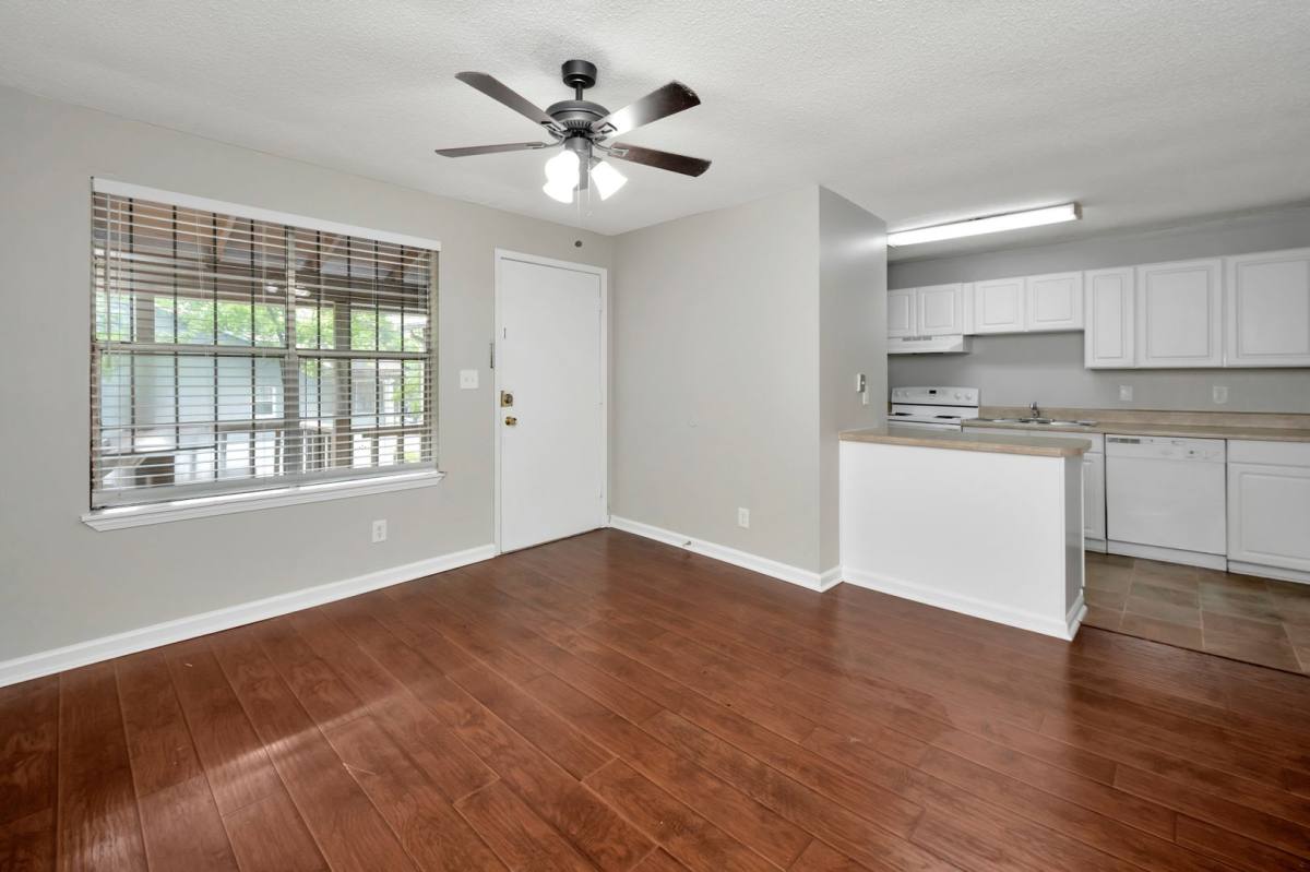 Apartment for rent at 1524 14th Ave S, Birmingham, AL 35205