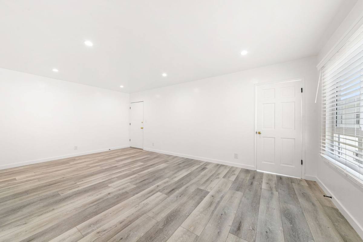 Apartment for rent at 1961 S Garth Ave, Los Angeles, CA 90034