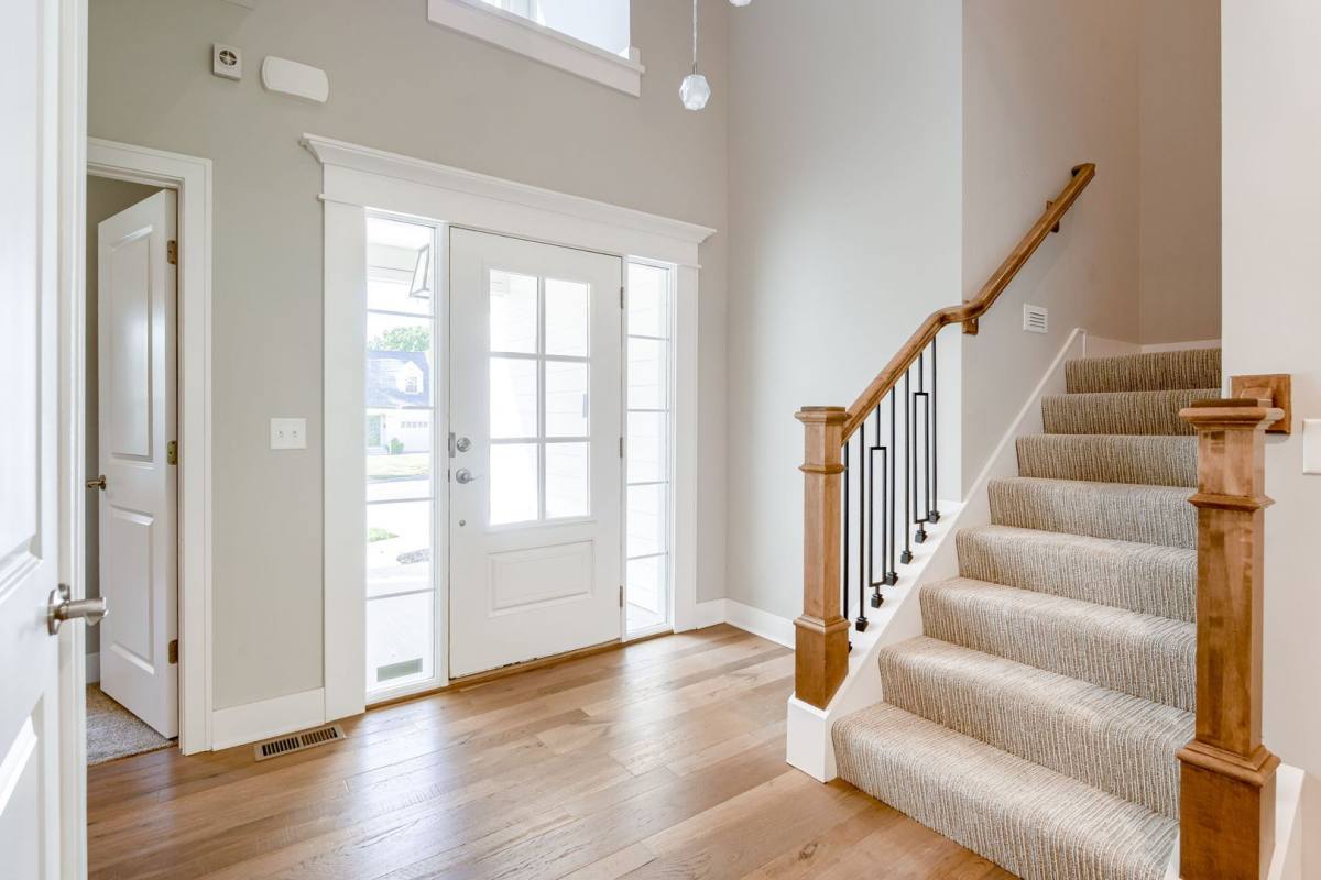 House for rent at 4620 W 70th St, Prairie Village, KS 66208