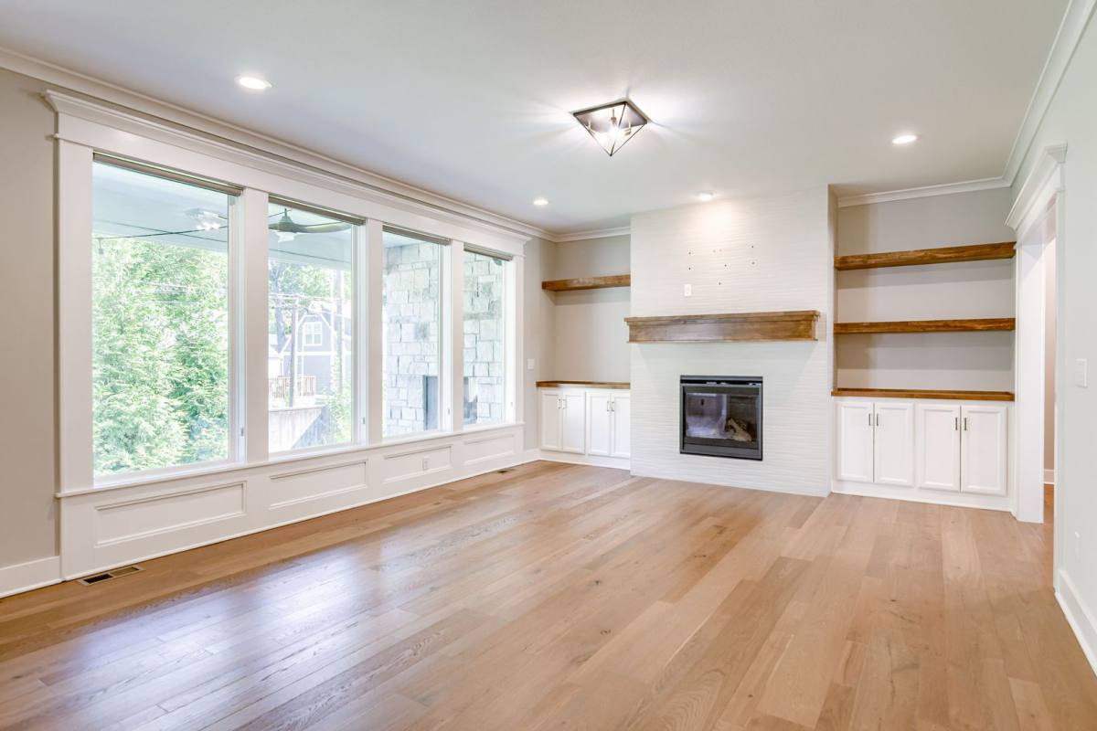 House for rent at 4620 W 70th St, Prairie Village, KS 66208