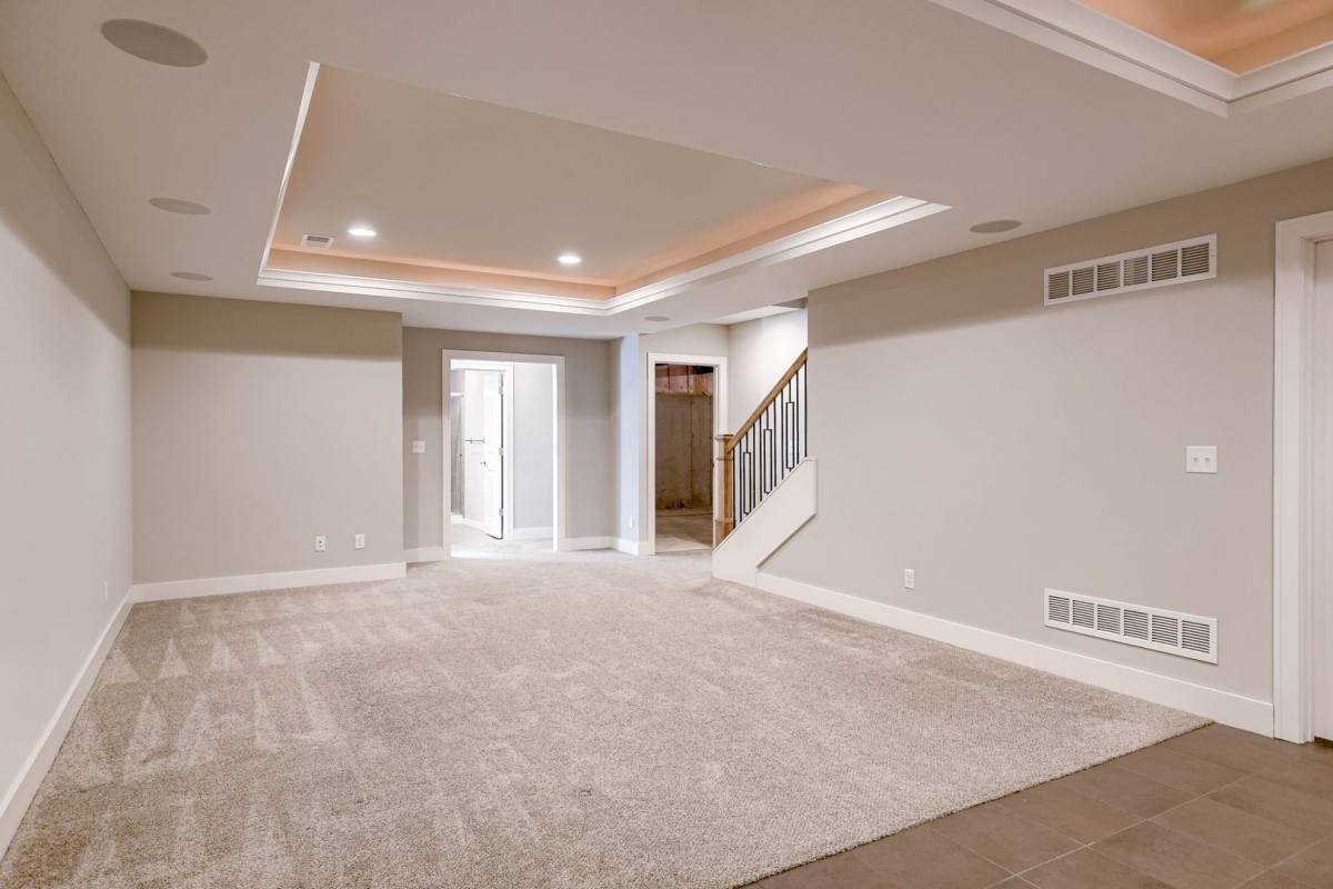 House for rent at 4620 W 70th St, Prairie Village, KS 66208