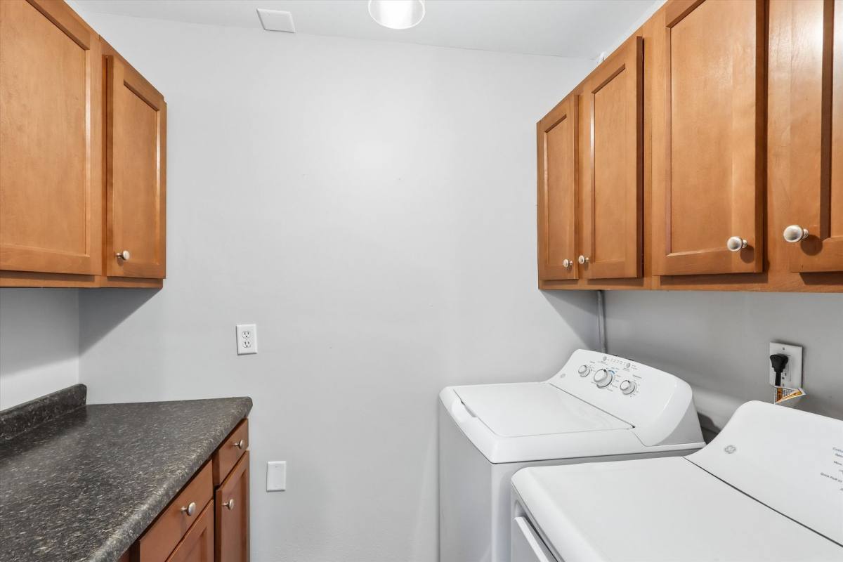 House for rent at 1928 F St, Iowa City, IA 52240