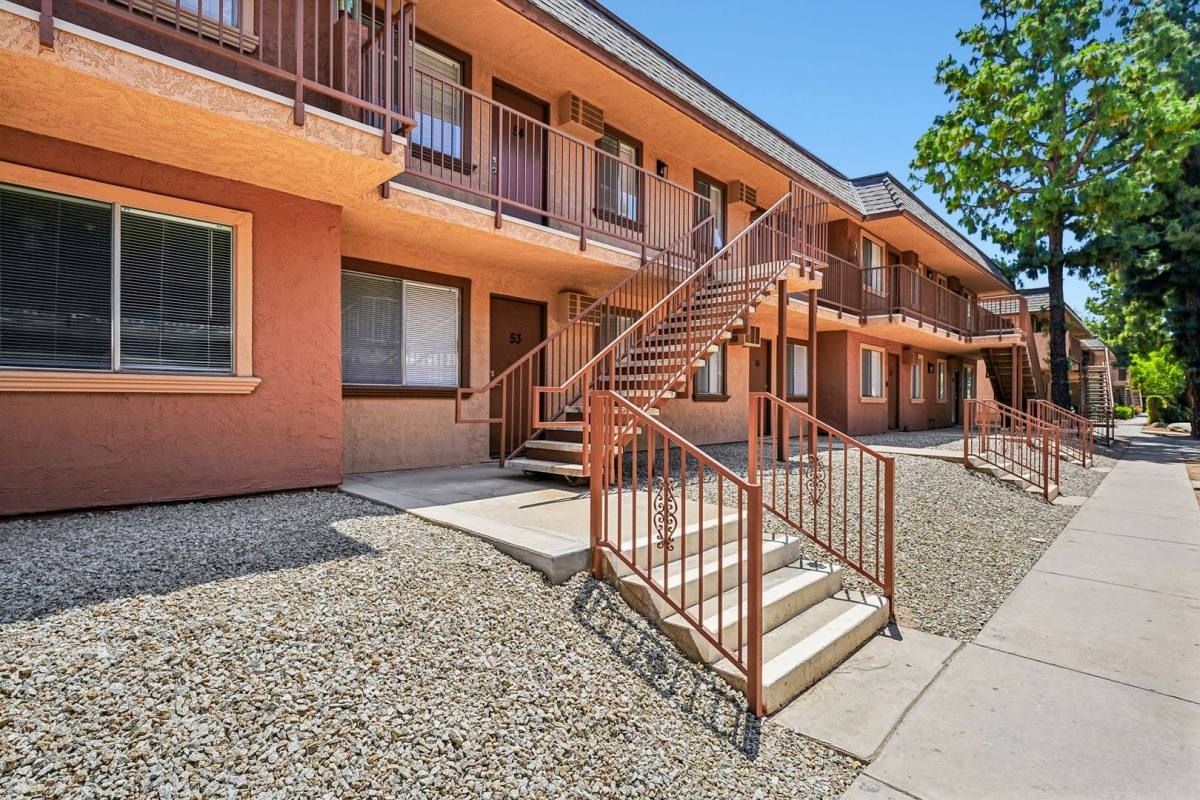 Apartment for rent at 991 W Blaine St, Riverside, CA 92507