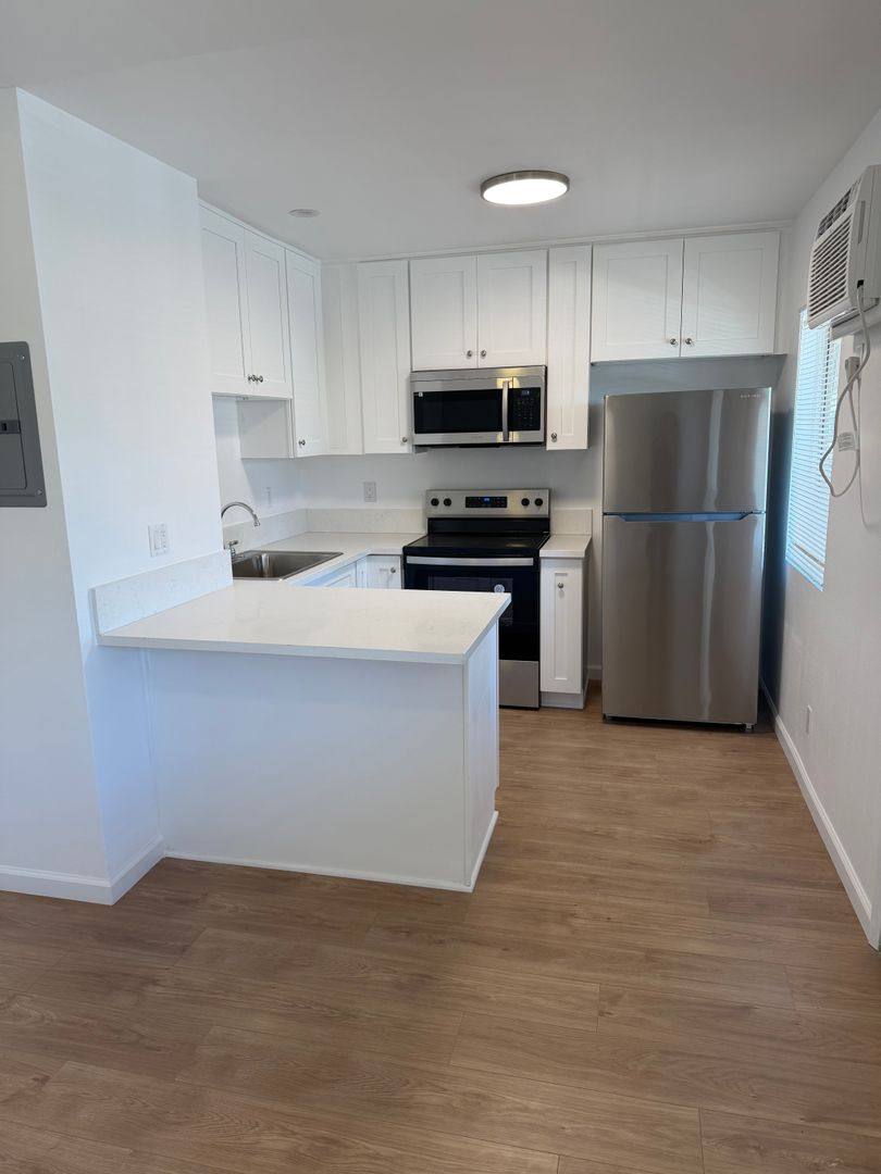 Apartment for rent at 991 W Blaine St, Riverside, CA 92507