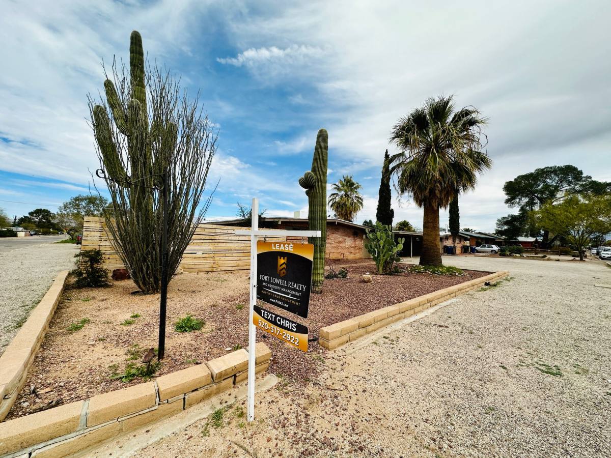 Apartment for rent at 4101-4117 E Brown Way, Tucson, AZ 85711