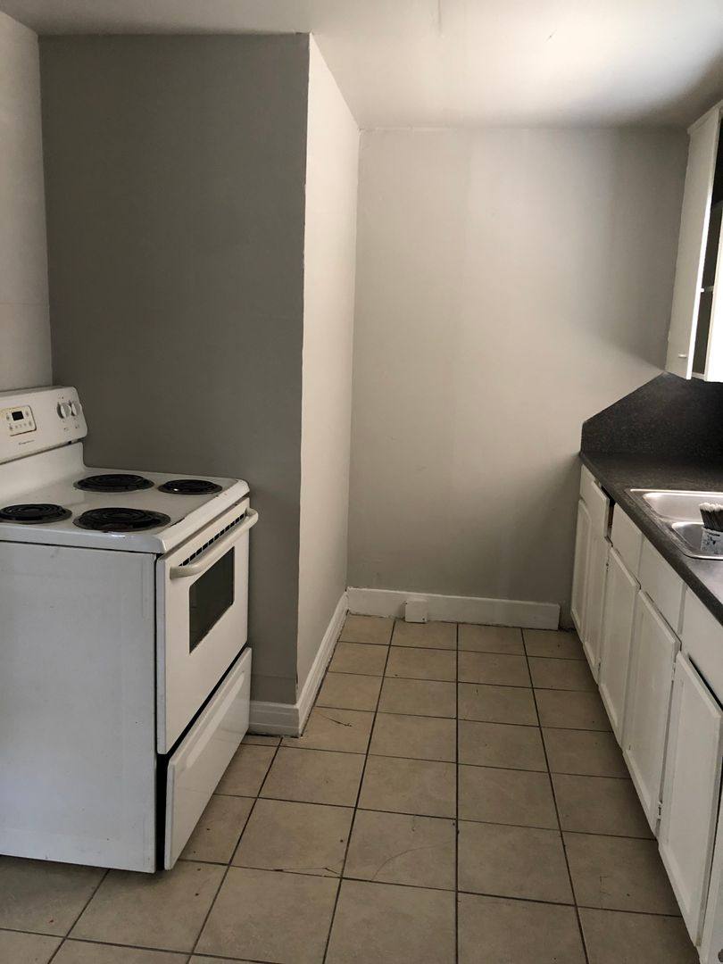 Apartment for rent at 813-815 N 17th St, Fort Smith, AR 72901