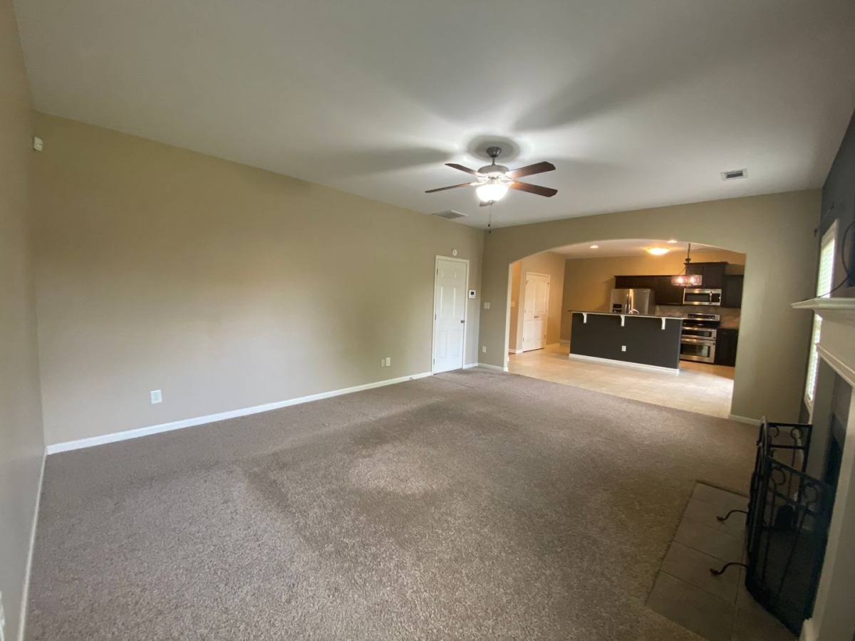 House for rent at 118 Broomsedge Lane, Kathleen, GA 31047